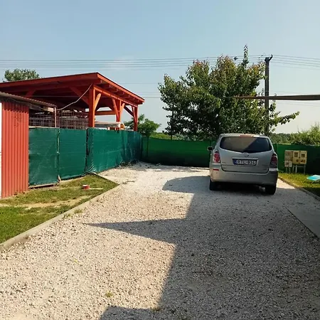 Vakantiehuis Koetel Utcai Vendeghaz
