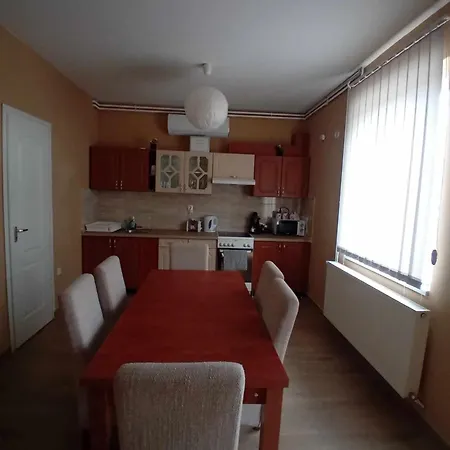 Koetel Utcai Vendeghaz