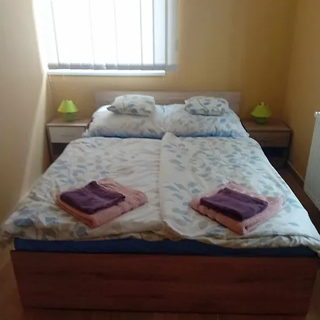 Koetel Utcai Vendeghaz Vakantiehuis *