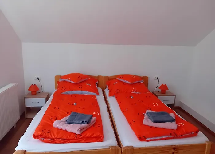 Kötél Utcai Casa de Férias Balatonkeresztúr