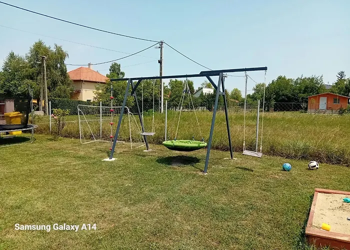Kötél Utcai Casa de Férias Balatonkeresztúr